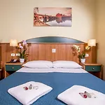 Trastevere 3* Rom