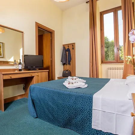 Trastevere 3* Roma