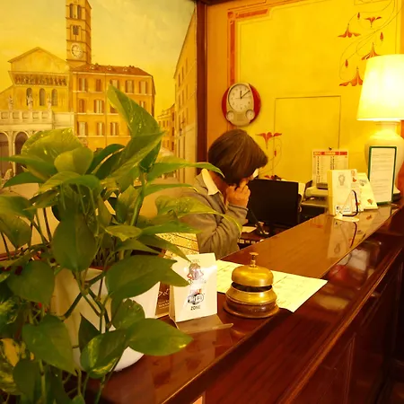 Hotel Trastevere 3*