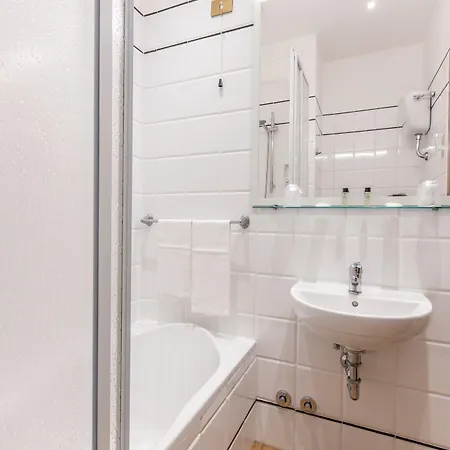 ホテル Trastevere 3*