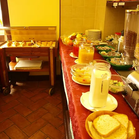 Trastevere 3* Rome